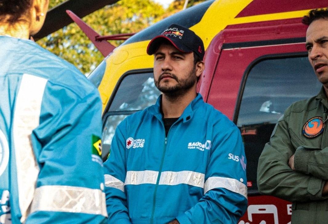 Rafael Alves Garcia, que atende no SAMU de Porangatu, viajou para Canoas (RS) em missão humanitária pela força aérea do SUS. Foto: Arquivo Pessoal