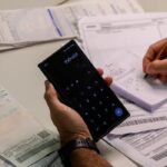 Arrastada e desacordada: imagens revelam agressão contra influenciadora em elevador de Goiânia