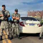 Ribeirão transborda e alaga Nova Crixás após chuva forte; vídeos impressionam