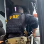 Filha é presa suspeita de matar a mãe a facadas em Guapó