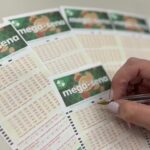 Homem morre em acidente entre carro, moto e trator na BR-080