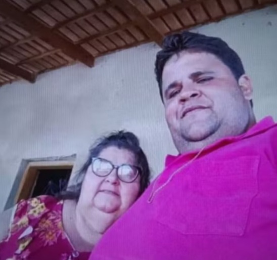 Mãe e filho morrem após sofrerem choque elétrico, em Goiás — Foto: Reprodução/Redes Sociais