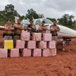 Colisão frontal entre micro-ônibus e caminhonete deixa feridos na BR-153