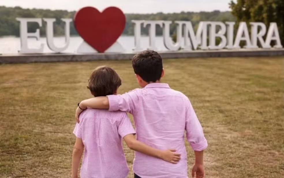 Prefeito de Itumbiara se pronuncia pela primeira vez após morte dos netos: 'A ausência é irreparável' — Foto: Reprodução/Instagram Dione Araújo