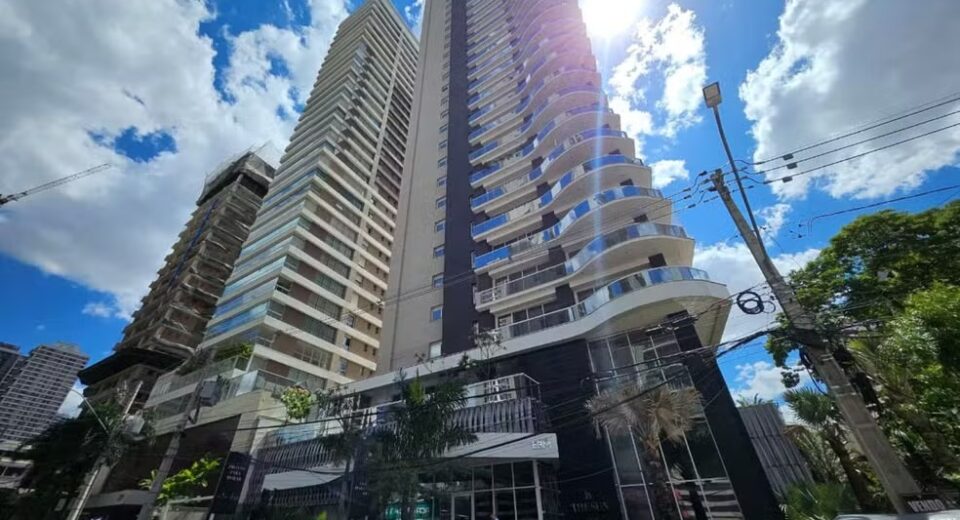 Prédio residencial em Goiânia; preço do metro quadrado em bairros valorizados da capital chega a R$ 12,6 mil — Foto: Vinicius Moraes/g1 Goiás