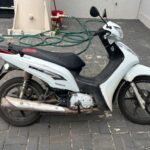 Ambulância pega fogo e interdita avenida  em Goiânia