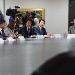 Homem mata o próprio irmão e enterra corpo no quintal da casa, diz polícia