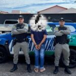 Polícia Militar detém homem por violência psicológica e posse irregular de arma