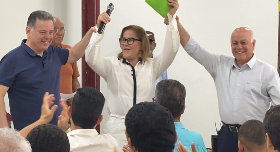 Glaucia Melo lança pré-candidatura a deputada federal com apoio de Marconi Perillo