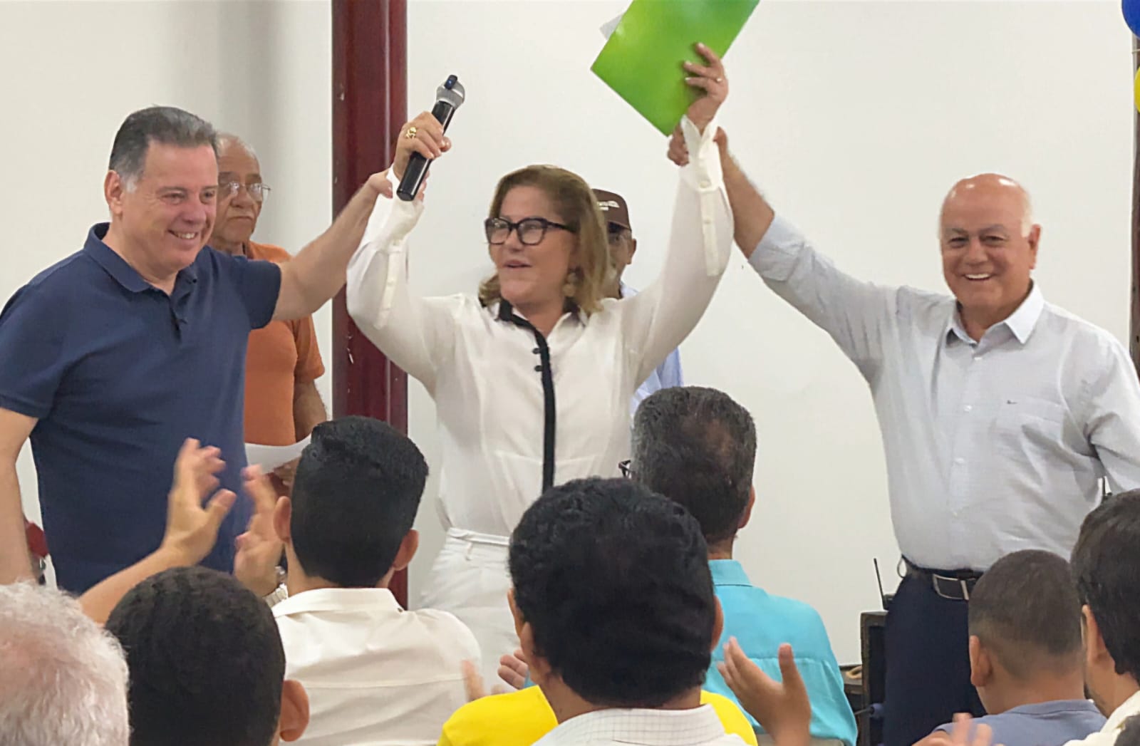 Glaucia Melo lança pré-candidatura a deputada federal com apoio de Marconi Perillo