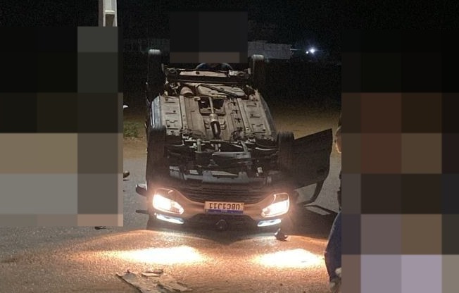 Capotamento é registrado no mesmo local de acidente que deixou motociclista gravemente ferido