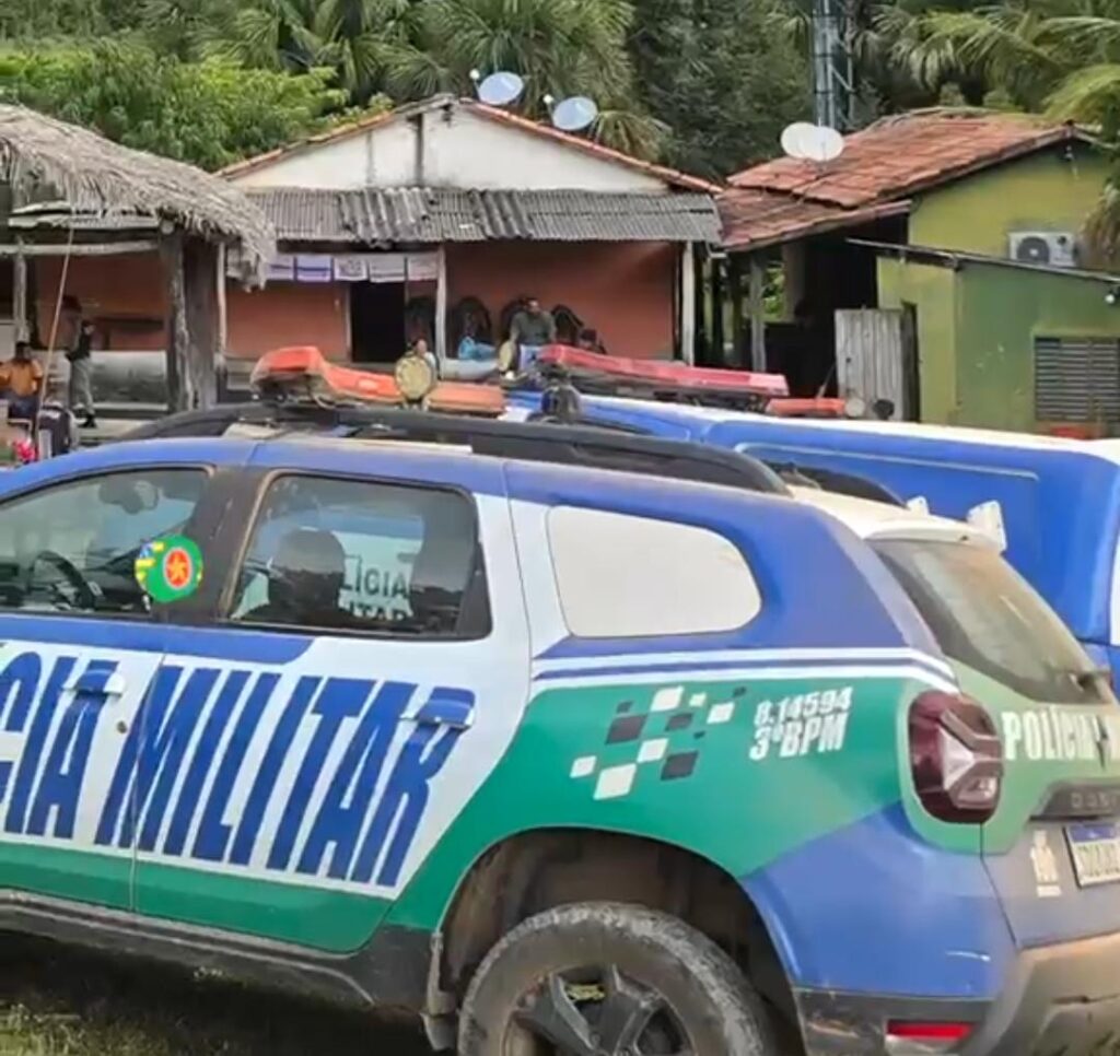 Polícia Militar cumpre reintegração de posse em propriedade rural de Minaçu