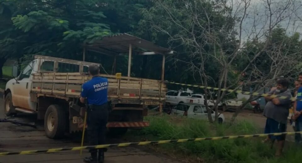 Polícia Científica realiza perícia em acidente com morte envolvendo ciclista em Minaçu