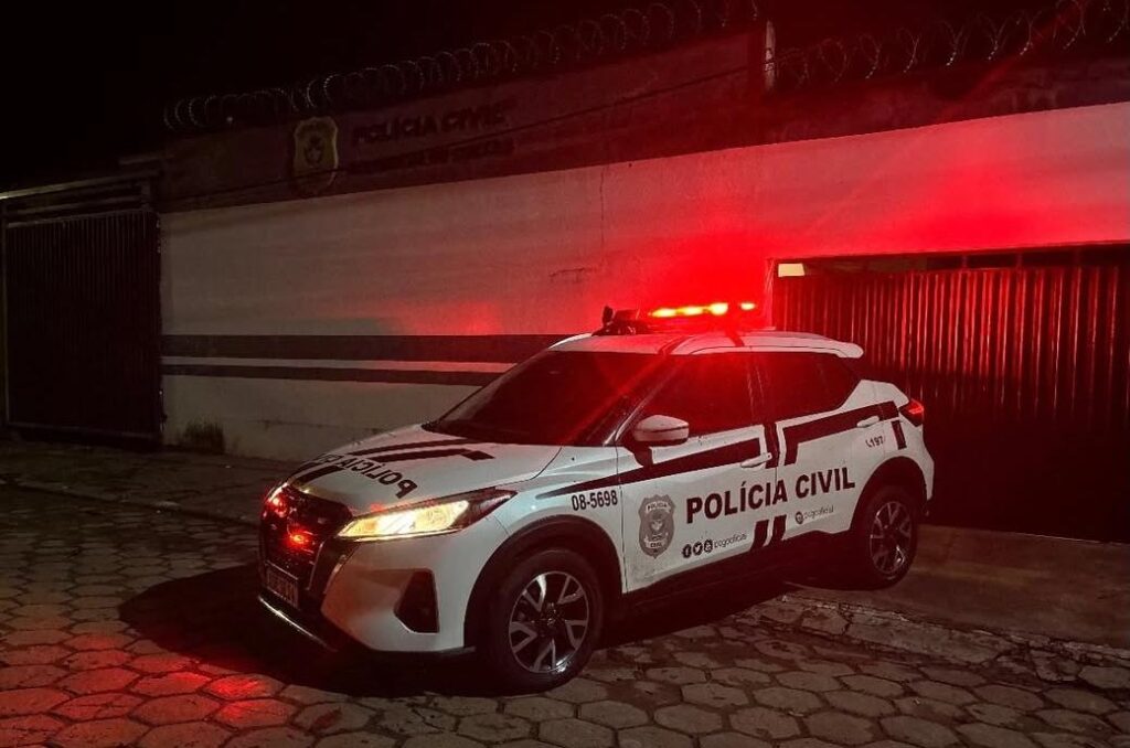 Homem é preso após agredir companheira e tentar fugir da Polícia Civil em Crixás