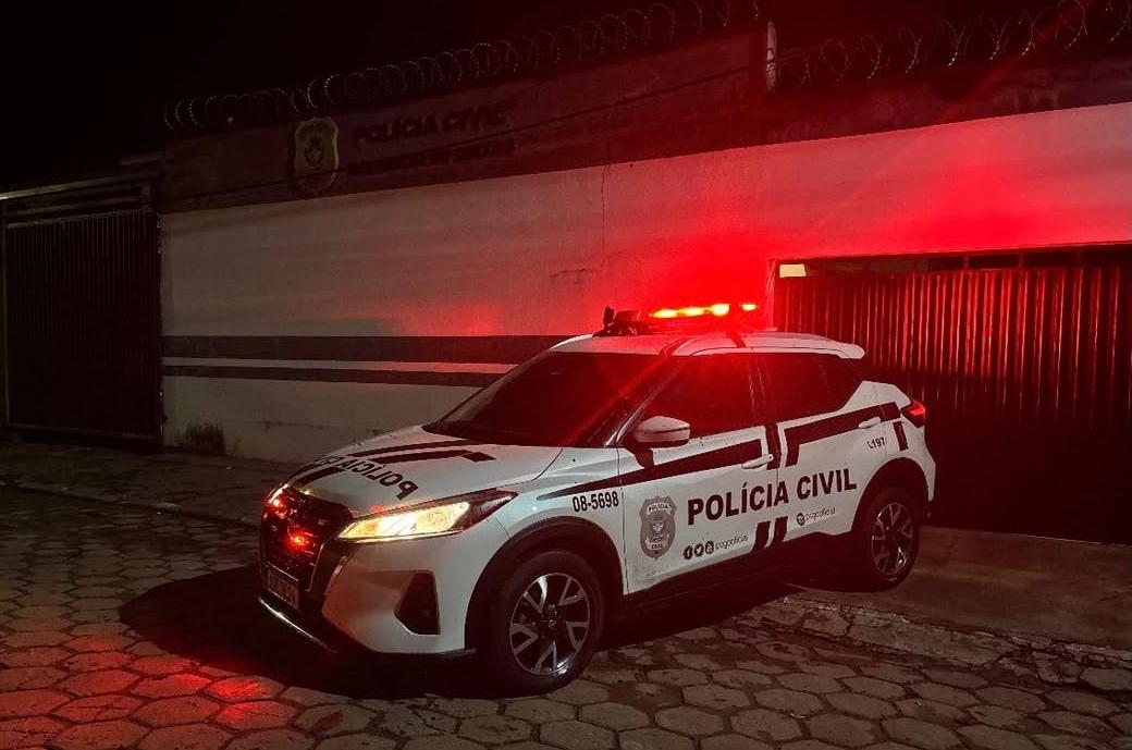 Homem é preso após agredir companheira e tentar fugir da Polícia Civil em Crixás
