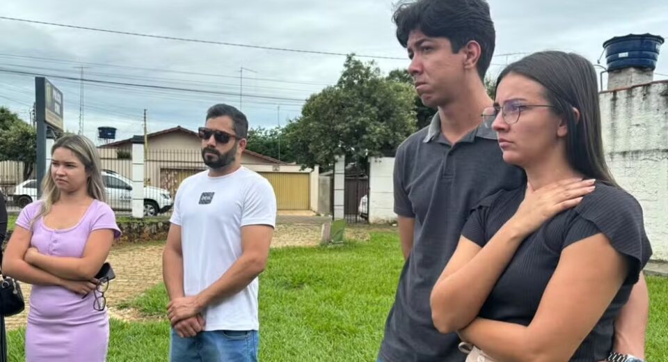 Bebês foram trocados após o nascimento em hospital de Inhumas, Goiás, denunciam pais — Foto: Gilmara Roberto