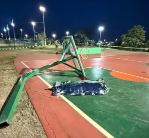 Felipe Aragão de Oliveira, de 14 anos, morreu depois que uma estrutura de cesta de basquete caiu sobre ele, em Rio Verde — Foto: Reprodução