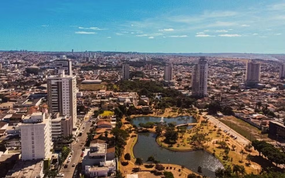 Menino de 7 anos morre vítima de dengue em Goiás