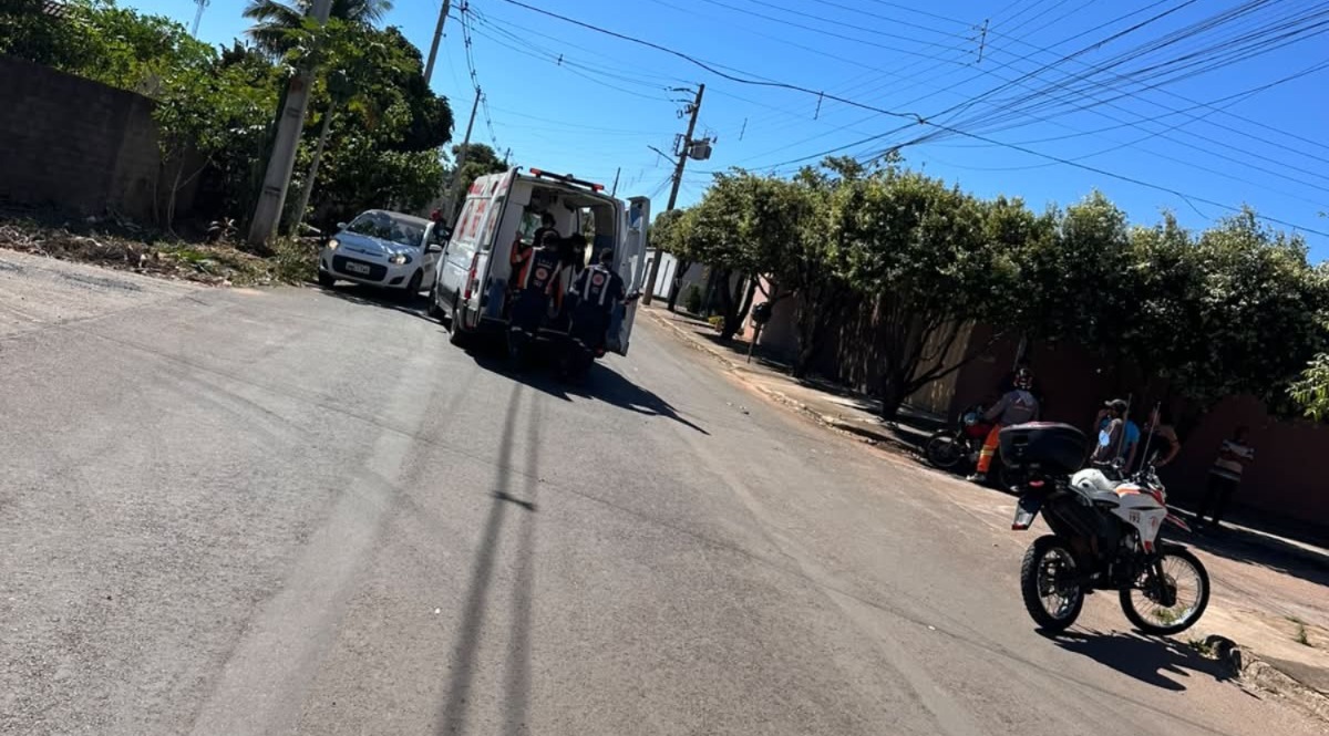 Acidente envolvendo duas motocicletas deixa mulher ferida em Porangatu