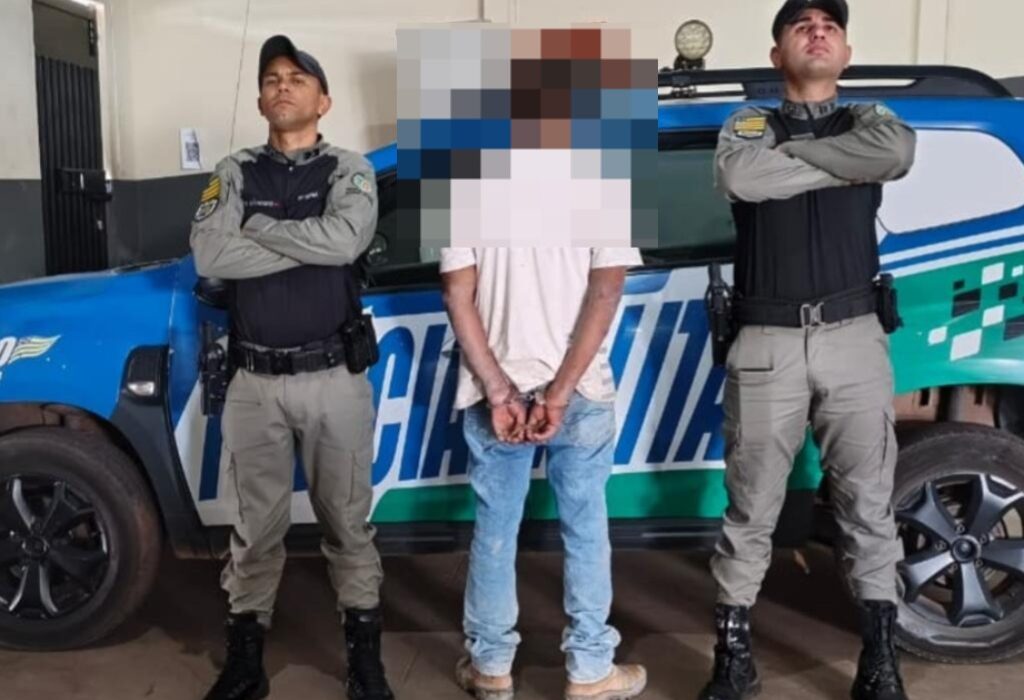 Um dos presos era procurado por tráfico de drogas; o outro tinha mandado em aberto por ameaça e vias de fato. Foto: Polícia Militar
