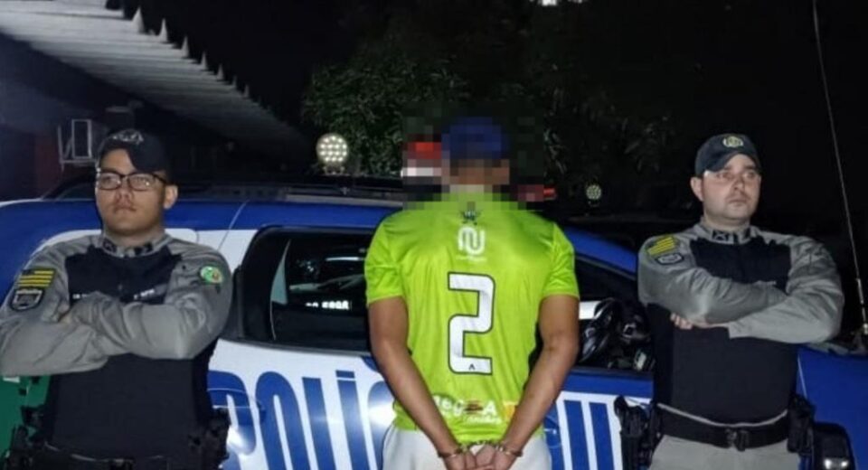 Homem é preso após invadir e causar danos a residência em Porangatu