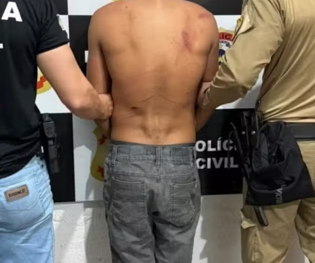 Homem foi preso suspeito de atirar na direção de policial — Foto: Divulgação/PCTO