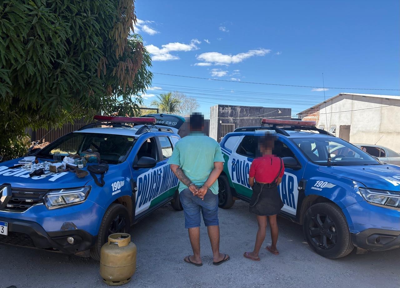 PM prende dois suspeitos e apreende mais de 1,2 kg de maconha, arma e objetos furtados em Porangatu