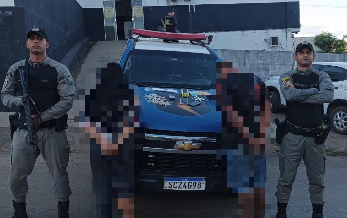 Mulher é suspeita de tráfico de drogas e PM apreende entorpecentes durante operação