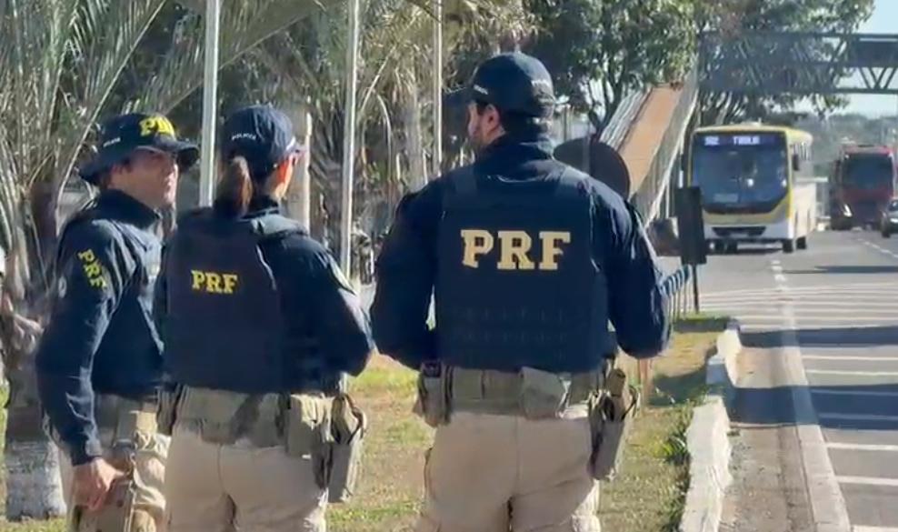 PRF reforça fiscalização nas rodovias federais de Goiás durante as férias escolares
