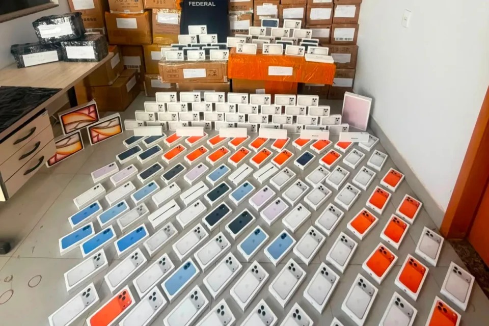 Carga de eletrônicos avaliada em R$ 5 milhões é apreendida em Goiás