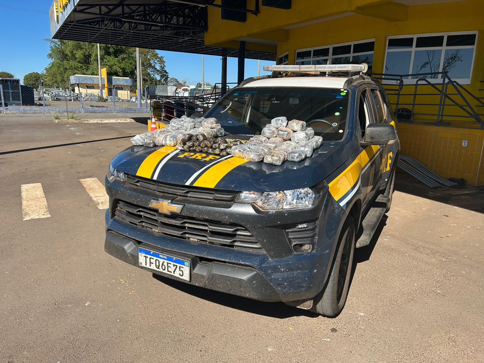PRF apreende 37 kg de haxixe escondidos em tanque de combustível na BR-153
