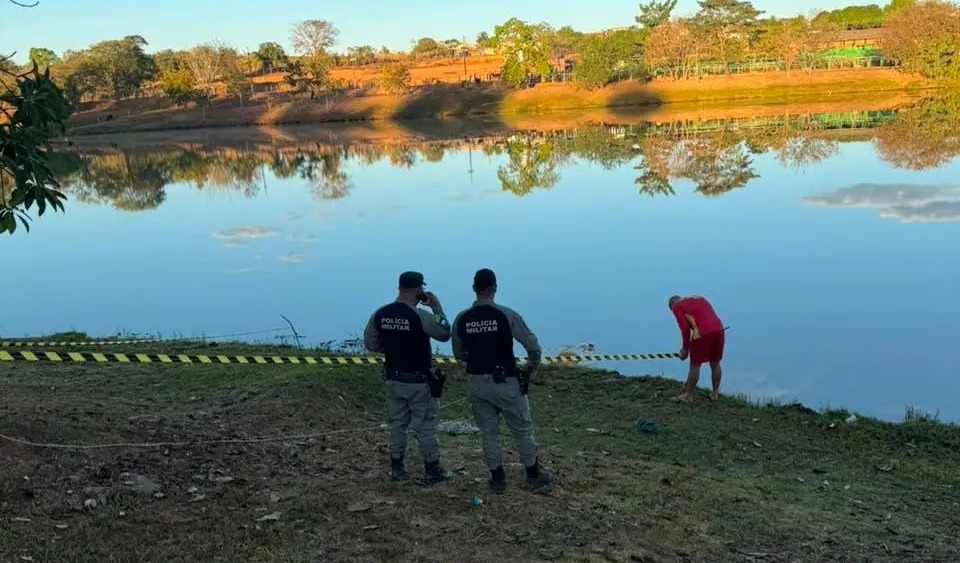 Jovem é morto a tiros e encontrado submerso em lago na zona rural de Crixás