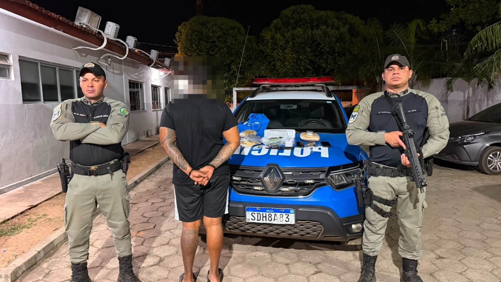 Operação conjunta da PM e Polícia Civil prende duas pessoas por tráfico de drogas em Uruaçu