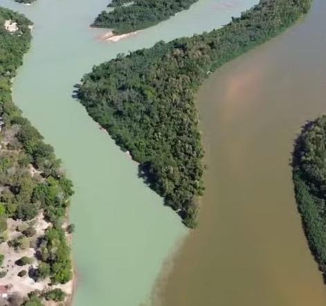 'Encontro das águas' no Rio Araguaia encanta web; vídeo | Reprodução: Brabus Fishing