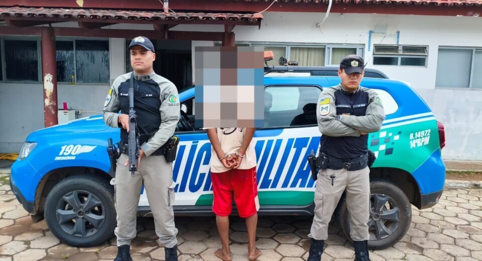 Homem é preso após furtar celular de paróquia em Uruaçu. Foto: PMGO