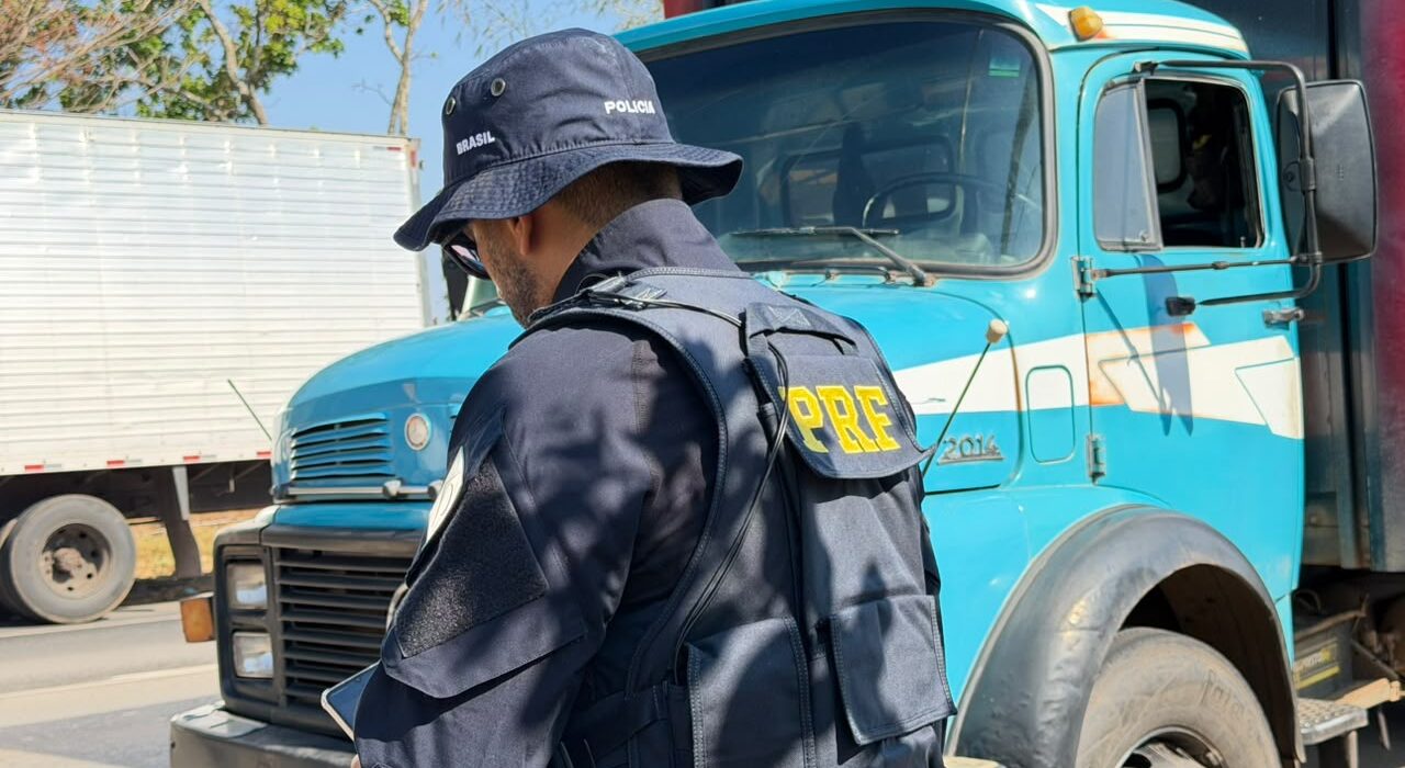 Acidentes com caminhões aumentam 18% em Goiás. Foto: PRF-GO