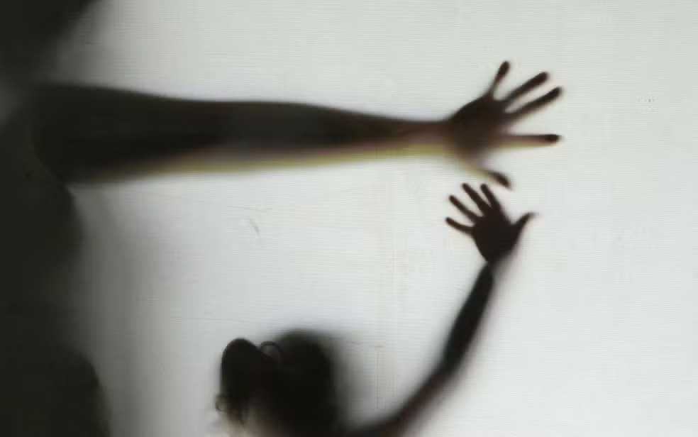 Casal é condenado a 400 anos por estupro de vulnerável e armazenamento de pornografia infantil — Foto: Reprodução/Agência Brasil