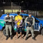 Jovem de 26 anos morre após carro bater contra árvore em Goiás