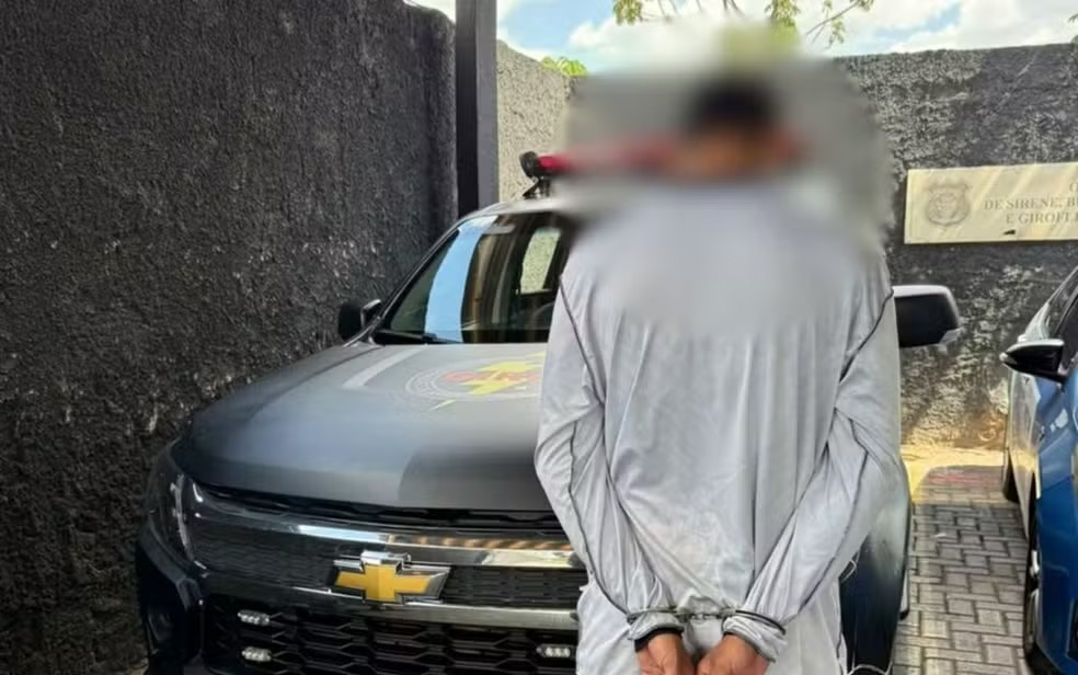 Homem é preso suspeito de matar jovem dentro de cemitério em Goiânia — Foto: Divulgação/Polícia Militar