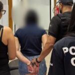 Dupla sofre queda durante manobras perigosas e moto irregular é apreendida em Uruaçu