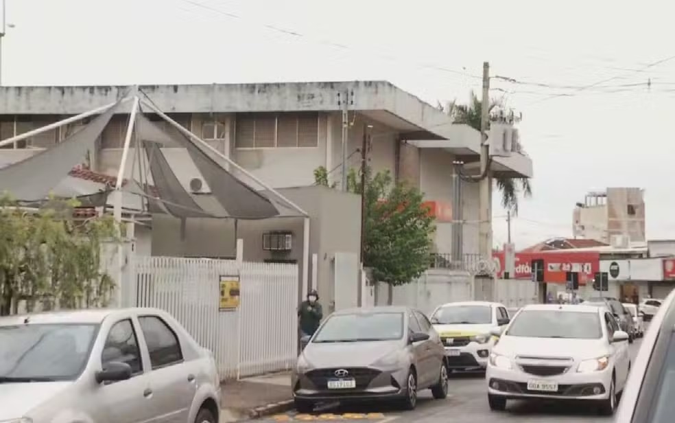 Homem é morto após tentativa de furto em hospital de Goiânia, diz PM — Foto: Reprodução/TV Anhanguera