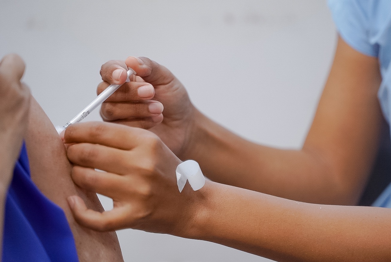 Casos de meningite crescem e Governo de Goiás alerta sobre a importância da vacinação